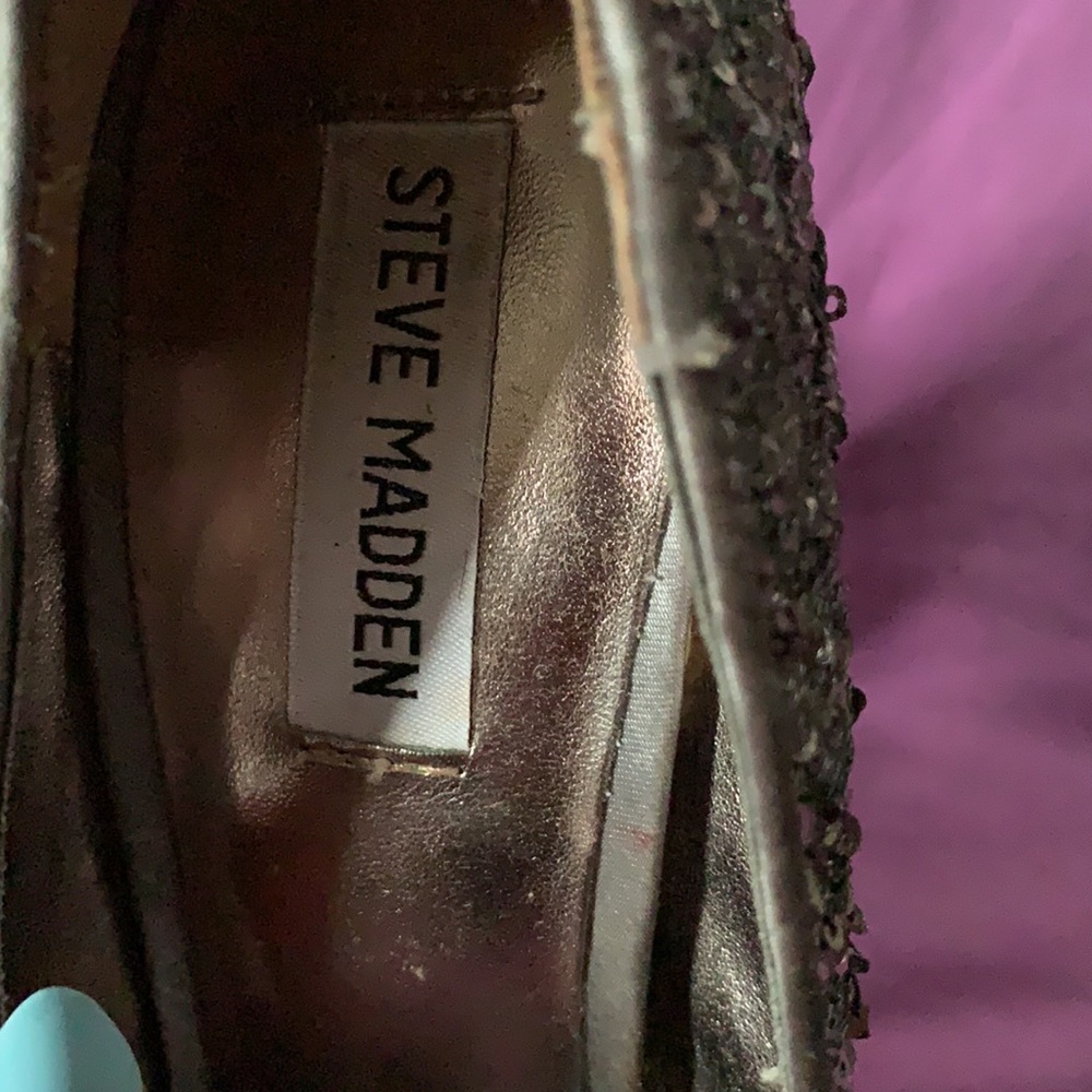 Heals - Picture 2 of 4